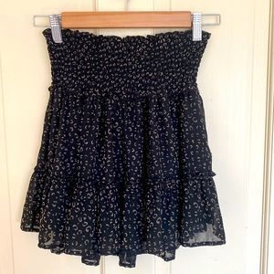 Altar’d State, size XS, black and beige print ruffled skirt with puckered waist